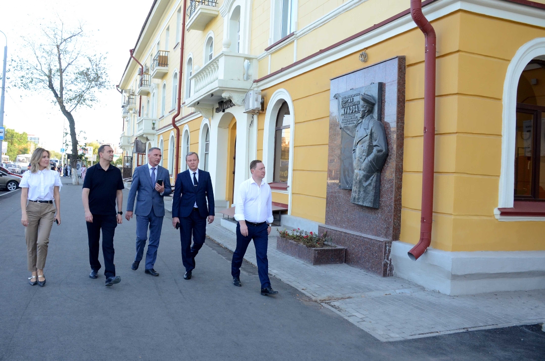 Замминистра Алексей Ересько осмотрел объекты капитального ремонта в рамках рабочей поездки в Оренбуржье.